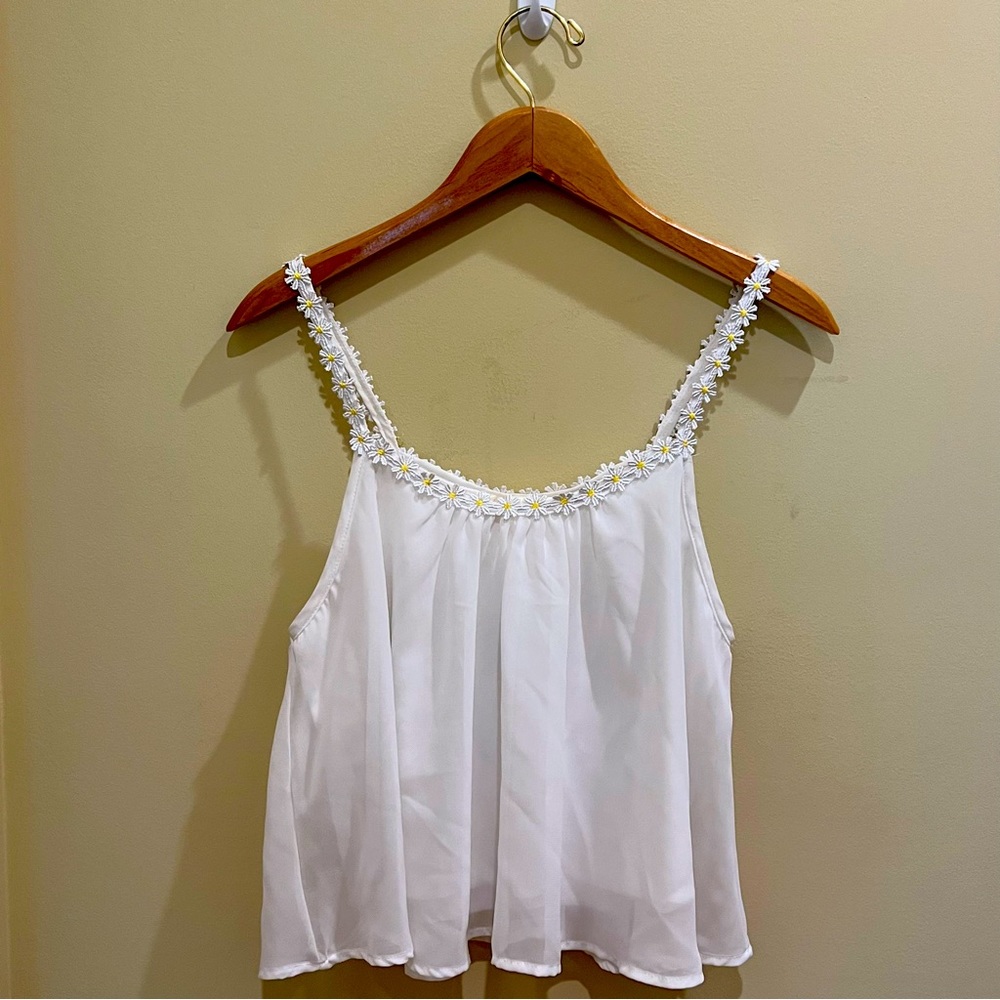Daisy strapped float top